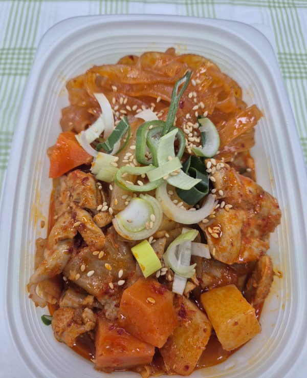 묵은지찜닭