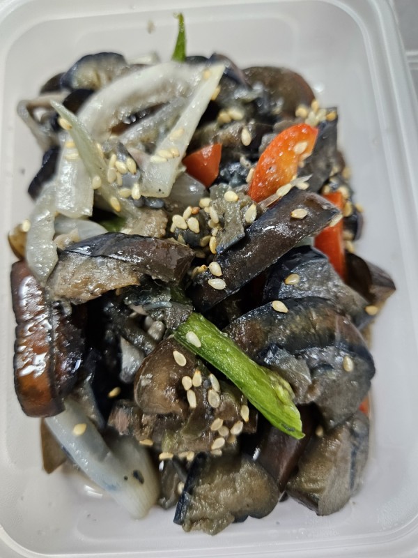 가지느타리버섯볶음